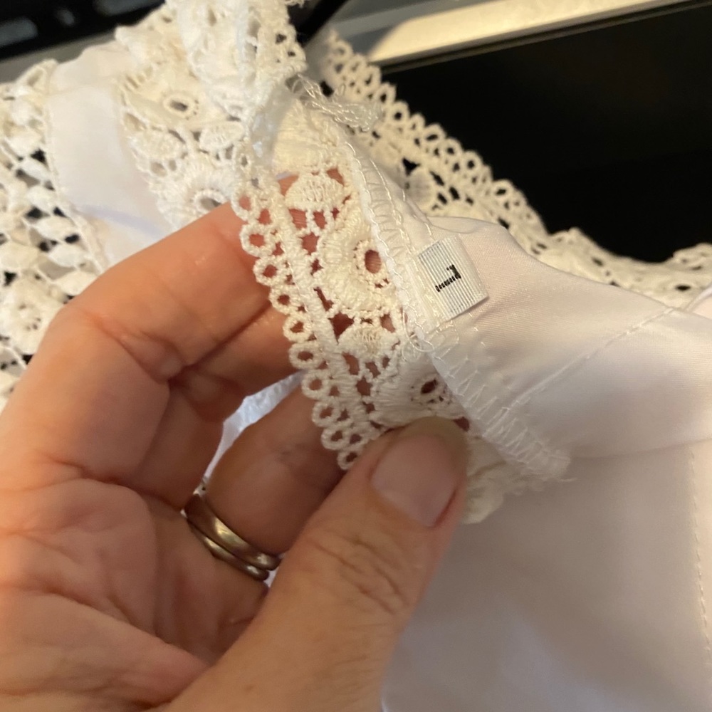 Large white dress with lace accent!